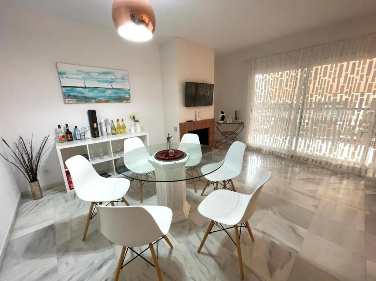 Amazing Apartment For Families Up To 6 Persons Benalmádena Spanyolország